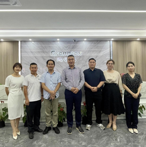 熱烈歡迎韓國客戶蒞臨逸云天實(shí)地考察，共商合作大計(jì)！