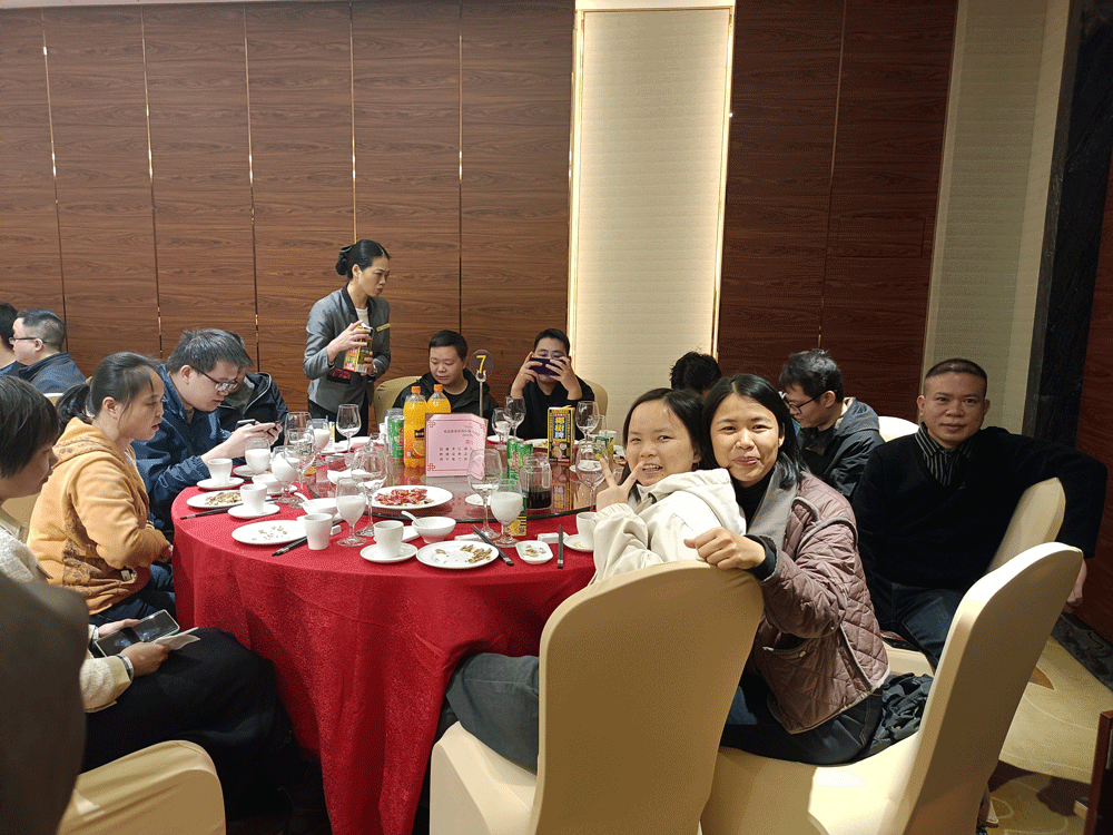 新程啟航，逸云天2025新年聯(lián)歡盛典圓滿結(jié)束